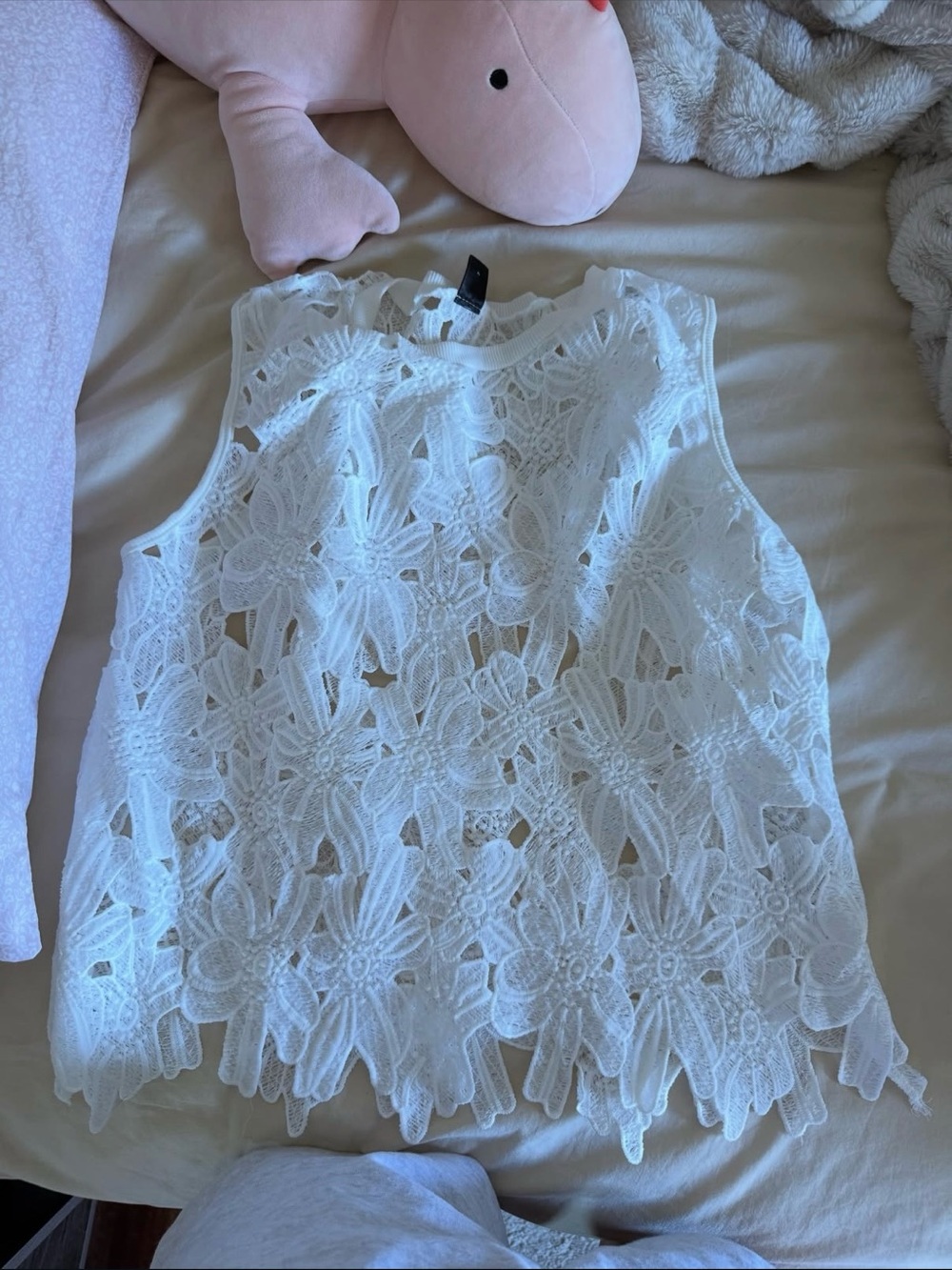 White Floral Crochet Lace Sleeveless Top
